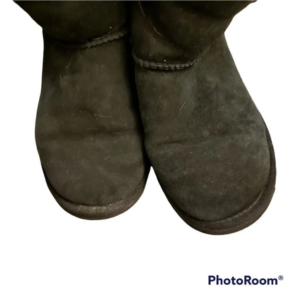 Black uggs Bailey button size 6.5 - Picture 4 of 4
